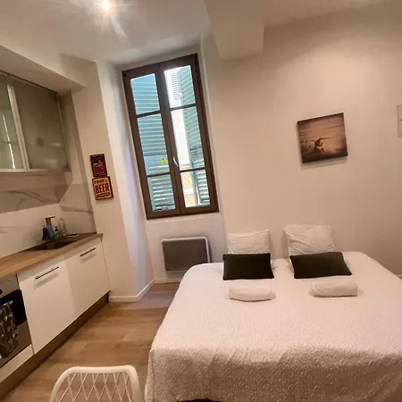 Daire Au Coeur Du Vieux Et A 5 Min De La Nice